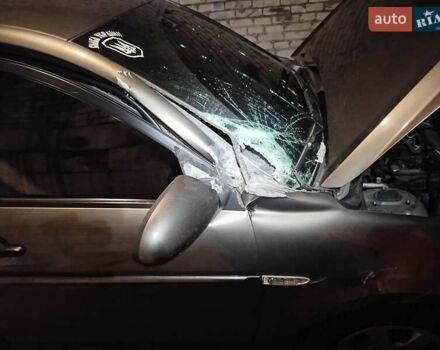 Серый Хендай Акцент, объемом двигателя 1.5 л и пробегом 210 тыс. км за 3500 $, фото 3 на Automoto.ua