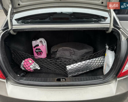 Серый Хендай Акцент, объемом двигателя 1.4 л и пробегом 122 тыс. км за 4500 $, фото 15 на Automoto.ua