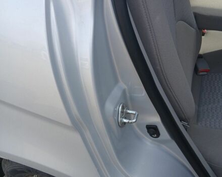 Сірий Хендай Акцент, об'ємом двигуна 1.4 л та пробігом 83 тис. км за 5999 $, фото 12 на Automoto.ua