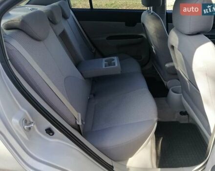 Серый Хендай Акцент, объемом двигателя 1.6 л и пробегом 150 тыс. км за 7000 $, фото 19 на Automoto.ua