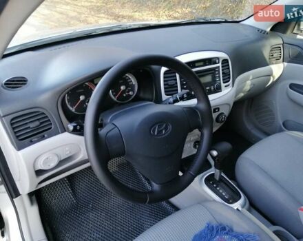 Серый Хендай Акцент, объемом двигателя 1.6 л и пробегом 150 тыс. км за 7000 $, фото 17 на Automoto.ua