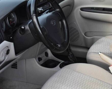 Серый Хендай Акцент, объемом двигателя 1.4 л и пробегом 327 тыс. км за 4999 $, фото 6 на Automoto.ua