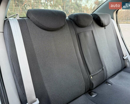 Сірий Хендай Акцент, об'ємом двигуна 1.4 л та пробігом 138 тис. км за 5600 $, фото 47 на Automoto.ua