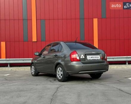 Сірий Хендай Акцент, об'ємом двигуна 1.4 л та пробігом 228 тис. км за 5990 $, фото 4 на Automoto.ua