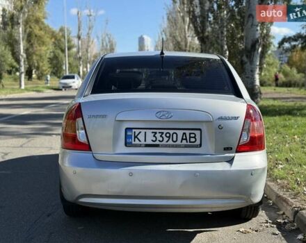 Сірий Хендай Акцент, об'ємом двигуна 1.6 л та пробігом 136 тис. км за 6300 $, фото 5 на Automoto.ua