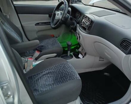 Сірий Хендай Акцент, об'ємом двигуна 1.4 л та пробігом 130 тис. км за 5100 $, фото 42 на Automoto.ua