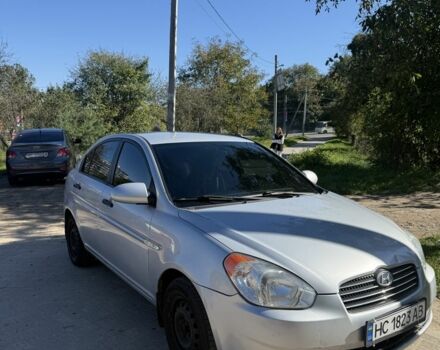 Серый Хендай Акцент, объемом двигателя 1.4 л и пробегом 115 тыс. км за 5465 $, фото 4 на Automoto.ua