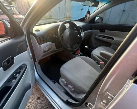 Серый Хендай Акцент, объемом двигателя 1.6 л и пробегом 191 тыс. км за 3700 $, фото 1 на Automoto.ua