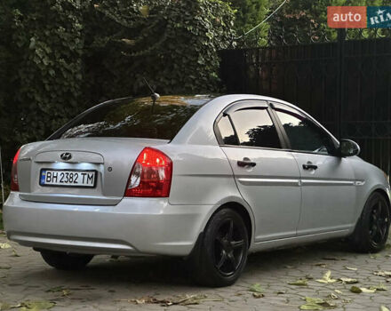 Серый Хендай Акцент, объемом двигателя 1.4 л и пробегом 200 тыс. км за 4990 $, фото 10 на Automoto.ua