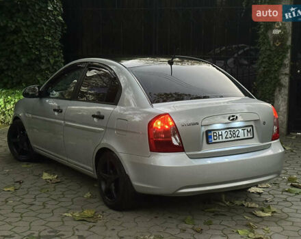 Серый Хендай Акцент, объемом двигателя 1.4 л и пробегом 200 тыс. км за 4990 $, фото 18 на Automoto.ua