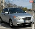 Серый Хендай Акцент, объемом двигателя 1.4 л и пробегом 260 тыс. км за 3800 $, фото 1 на Automoto.ua