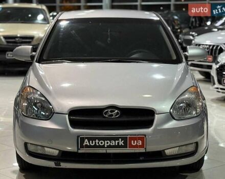 Серый Хендай Акцент, объемом двигателя 1.4 л и пробегом 203 тыс. км за 4990 $, фото 1 на Automoto.ua