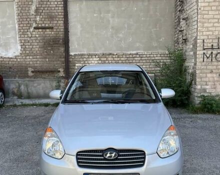 Серый Хендай Акцент, объемом двигателя 1.4 л и пробегом 151 тыс. км за 6300 $, фото 2 на Automoto.ua