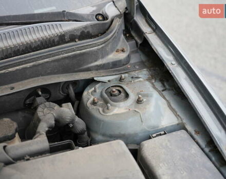 Серый Хендай Акцент, объемом двигателя 1.4 л и пробегом 300 тыс. км за 3312 $, фото 11 на Automoto.ua