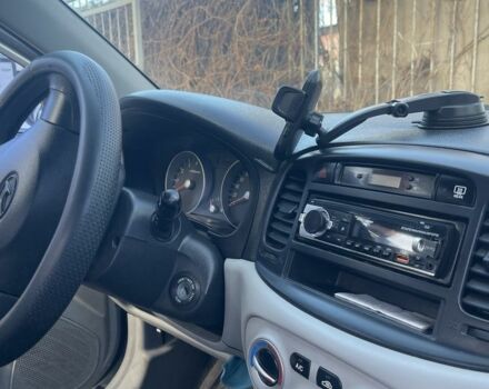 Серый Хендай Акцент, объемом двигателя 1.4 л и пробегом 168 тыс. км за 5000 $, фото 2 на Automoto.ua