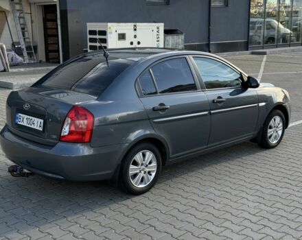 Серый Хендай Акцент, объемом двигателя 1.5 л и пробегом 154 тыс. км за 4799 $, фото 3 на Automoto.ua