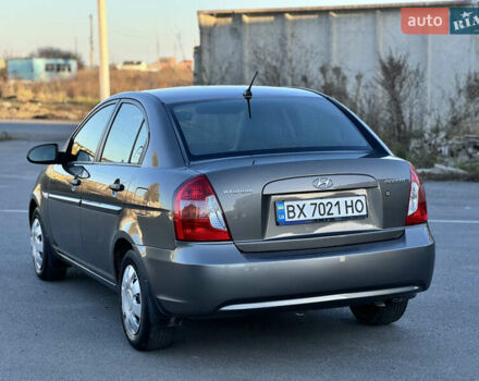 Серый Хендай Акцент, объемом двигателя 1.4 л и пробегом 98 тыс. км за 4899 $, фото 5 на Automoto.ua