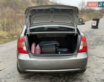 Серый Хендай Акцент, объемом двигателя 1.5 л и пробегом 251 тыс. км за 4500 $, фото 8 на Automoto.ua