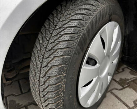 Серый Хендай Акцент, объемом двигателя 1.4 л и пробегом 327 тыс. км за 4500 $, фото 30 на Automoto.ua