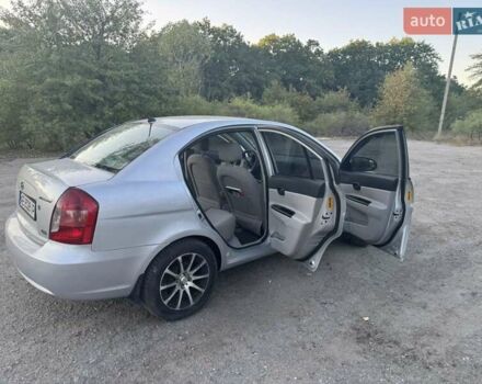 Серый Хендай Акцент, объемом двигателя 1.49 л и пробегом 185 тыс. км за 5200 $, фото 10 на Automoto.ua