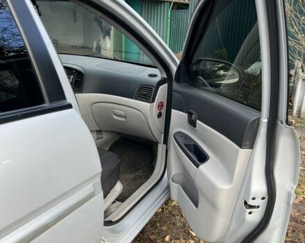 Серый Хендай Акцент, объемом двигателя 0 л и пробегом 115 тыс. км за 5300 $, фото 3 на Automoto.ua