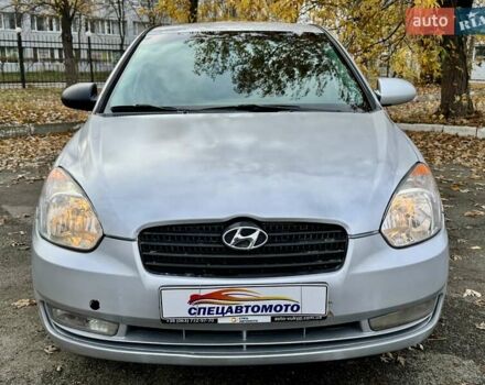 Серый Хендай Акцент, объемом двигателя 1.4 л и пробегом 165 тыс. км за 4990 $, фото 7 на Automoto.ua