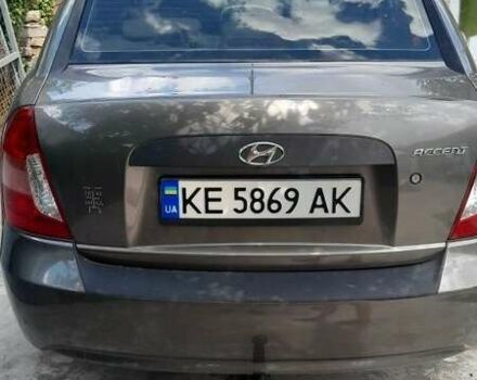Серый Хендай Акцент, объемом двигателя 1.4 л и пробегом 211 тыс. км за 5205 $, фото 5 на Automoto.ua