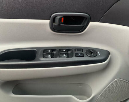 Серый Хендай Акцент, объемом двигателя 1.4 л и пробегом 263 тыс. км за 4800 $, фото 12 на Automoto.ua