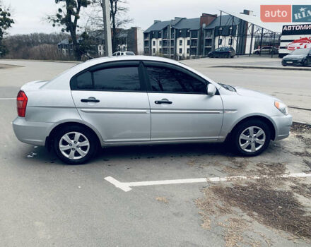 Серый Хендай Акцент, объемом двигателя 1.4 л и пробегом 263 тыс. км за 4800 $, фото 2 на Automoto.ua