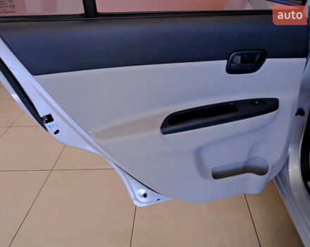 Серый Хендай Акцент, объемом двигателя 1.6 л и пробегом 55 тыс. км за 6900 $, фото 38 на Automoto.ua