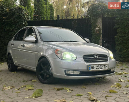 Серый Хендай Акцент, объемом двигателя 1.4 л и пробегом 200 тыс. км за 4990 $, фото 6 на Automoto.ua