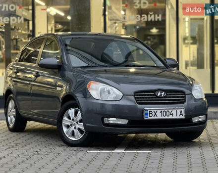 Серый Хендай Акцент, объемом двигателя 1.5 л и пробегом 155 тыс. км за 5200 $, фото 1 на Automoto.ua