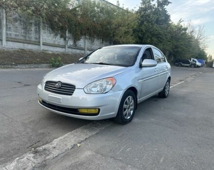 Серый Хендай Акцент, объемом двигателя 1.6 л и пробегом 191 тыс. км за 3690 $, фото 2 на Automoto.ua