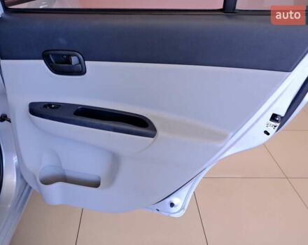 Серый Хендай Акцент, объемом двигателя 1.6 л и пробегом 55 тыс. км за 6900 $, фото 43 на Automoto.ua