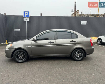 Серый Хендай Акцент, объемом двигателя 1.4 л и пробегом 122 тыс. км за 4500 $, фото 2 на Automoto.ua