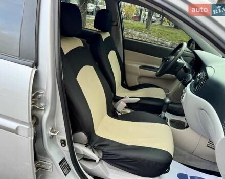 Серый Хендай Акцент, объемом двигателя 1.4 л и пробегом 165 тыс. км за 4990 $, фото 18 на Automoto.ua