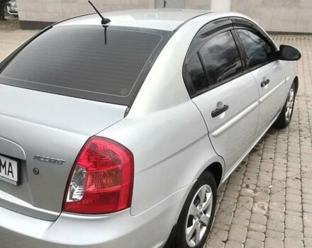 Серый Хендай Акцент, объемом двигателя 1.4 л и пробегом 235 тыс. км за 4250 $, фото 4 на Automoto.ua