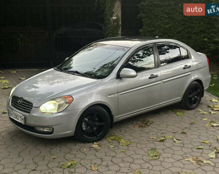 Серый Хендай Акцент, объемом двигателя 1.4 л и пробегом 200 тыс. км за 4990 $, фото 8 на Automoto.ua