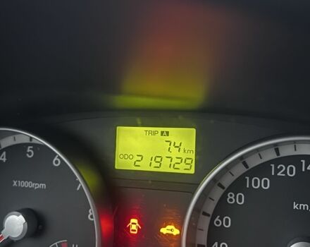 Серый Хендай Акцент, объемом двигателя 1.4 л и пробегом 220 тыс. км за 4500 $, фото 7 на Automoto.ua