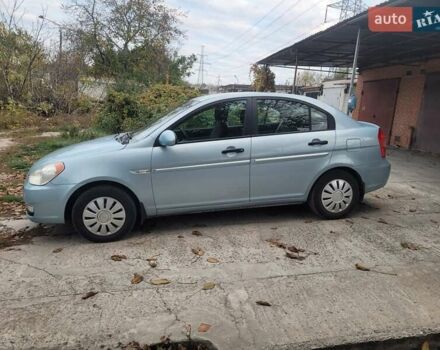 Серый Хендай Акцент, объемом двигателя 1.5 л и пробегом 183 тыс. км за 5000 $, фото 7 на Automoto.ua