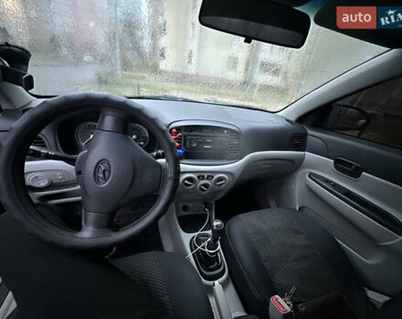 Сірий Хендай Акцент, об'ємом двигуна 1.4 л та пробігом 123 тис. км за 4700 $, фото 11 на Automoto.ua