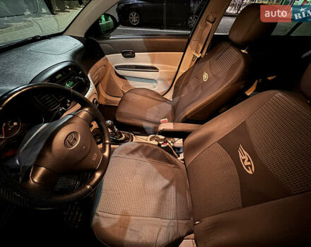 Серый Хендай Акцент, объемом двигателя 1.49 л и пробегом 250 тыс. км за 5300 $, фото 7 на Automoto.ua