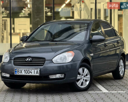 Серый Хендай Акцент, объемом двигателя 1.5 л и пробегом 155 тыс. км за 5200 $, фото 4 на Automoto.ua
