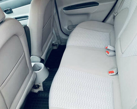 Серый Хендай Акцент, объемом двигателя 1.4 л и пробегом 263 тыс. км за 4800 $, фото 7 на Automoto.ua