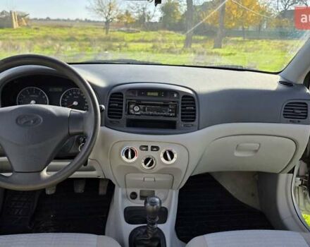 Хендай Акцент 2008 в Одессе на Automoto.ua Серый Хендай Акцент, объемом двигателя 1.4 л и пробегом 186 тыс. км за 5500 $, фото 5 на Automoto.ua