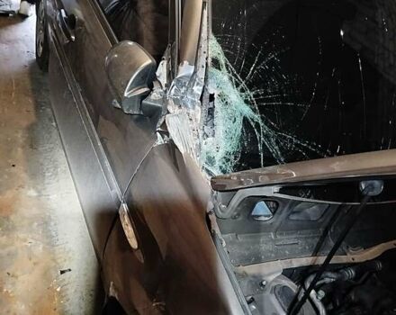 Серый Хендай Акцент, объемом двигателя 1.5 л и пробегом 210 тыс. км за 3500 $, фото 4 на Automoto.ua