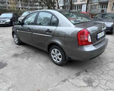 Серый Хендай Акцент, объемом двигателя 1.4 л и пробегом 281 тыс. км за 4900 $, фото 4 на Automoto.ua