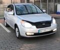 Серый Хендай Акцент, объемом двигателя 1.6 л и пробегом 185 тыс. км за 5300 $, фото 17 на Automoto.ua