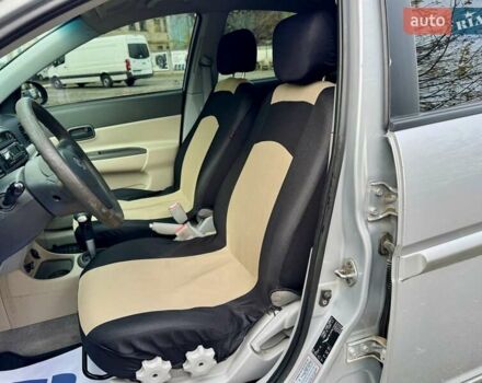 Серый Хендай Акцент, объемом двигателя 1.4 л и пробегом 165 тыс. км за 4990 $, фото 16 на Automoto.ua