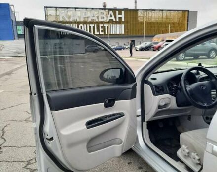 Сірий Хендай Акцент, об'ємом двигуна 1.4 л та пробігом 306 тис. км за 4499 $, фото 6 на Automoto.ua